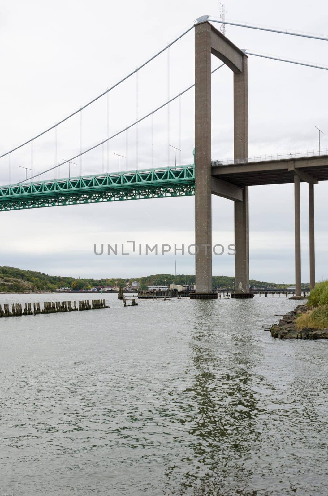 one bridge in gothenburg over the river