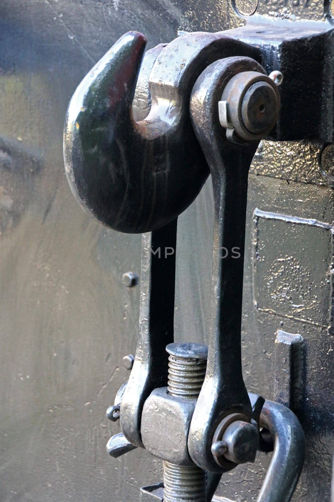 Railway coupling