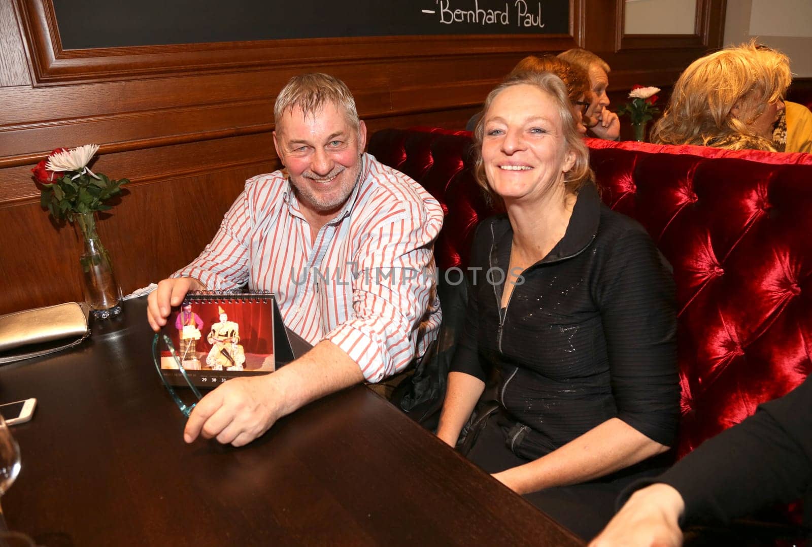 Heinz Hoenig mit Gabi Lechner,  Roncalli Grand Cafe Eroeffnung  im Levanthehaus Hamburg am 01.12.2015