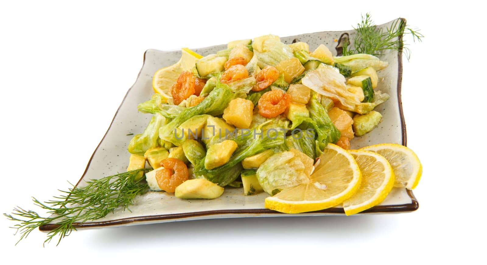 salad with shrimp and  lemon