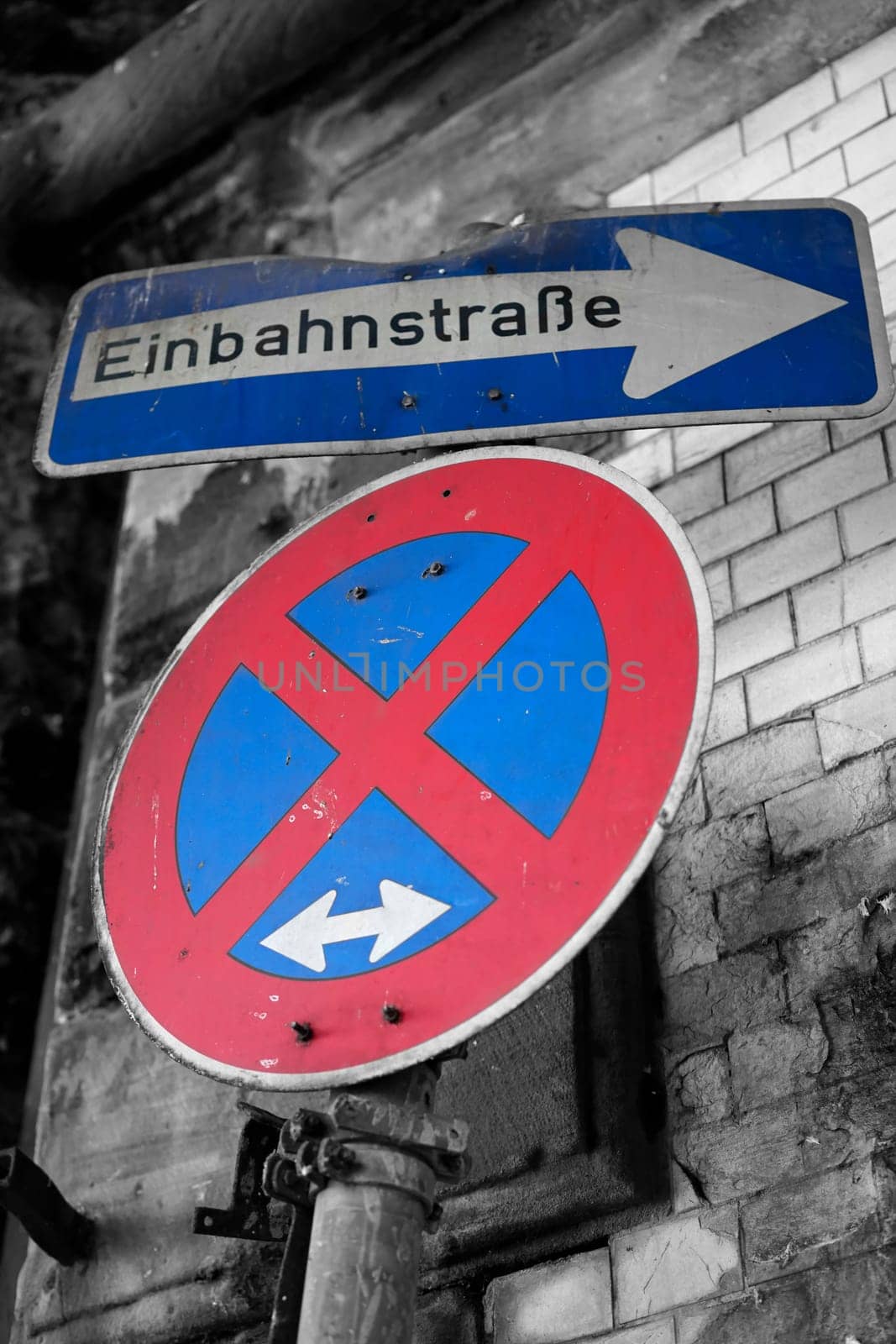 Traffic signs in the city centre of Cologne