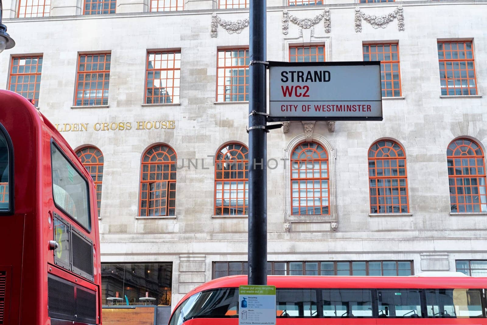 LONDON, UK - DECEMBER 19