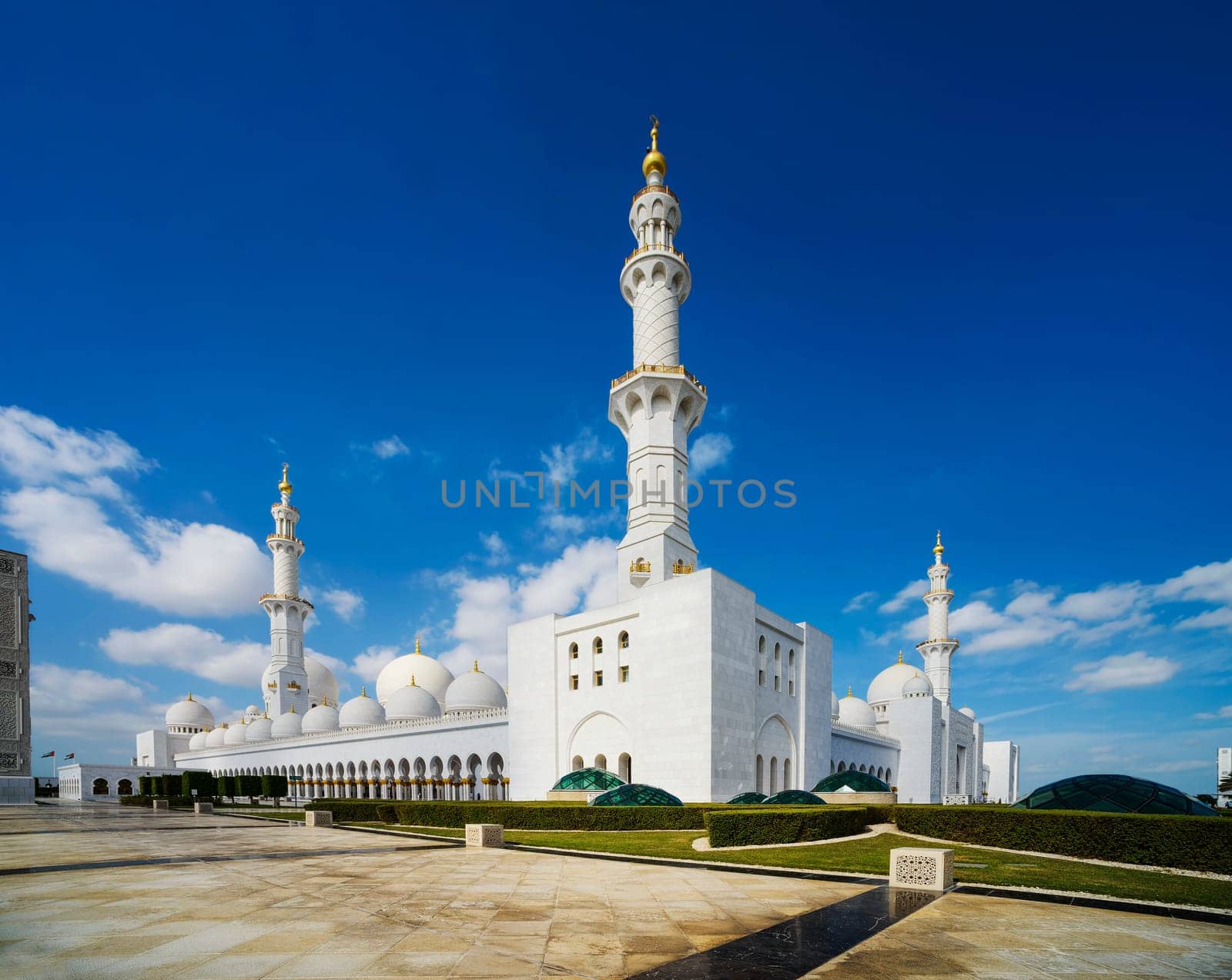 Abu Dhabi Sheikh Zayed White Mosque