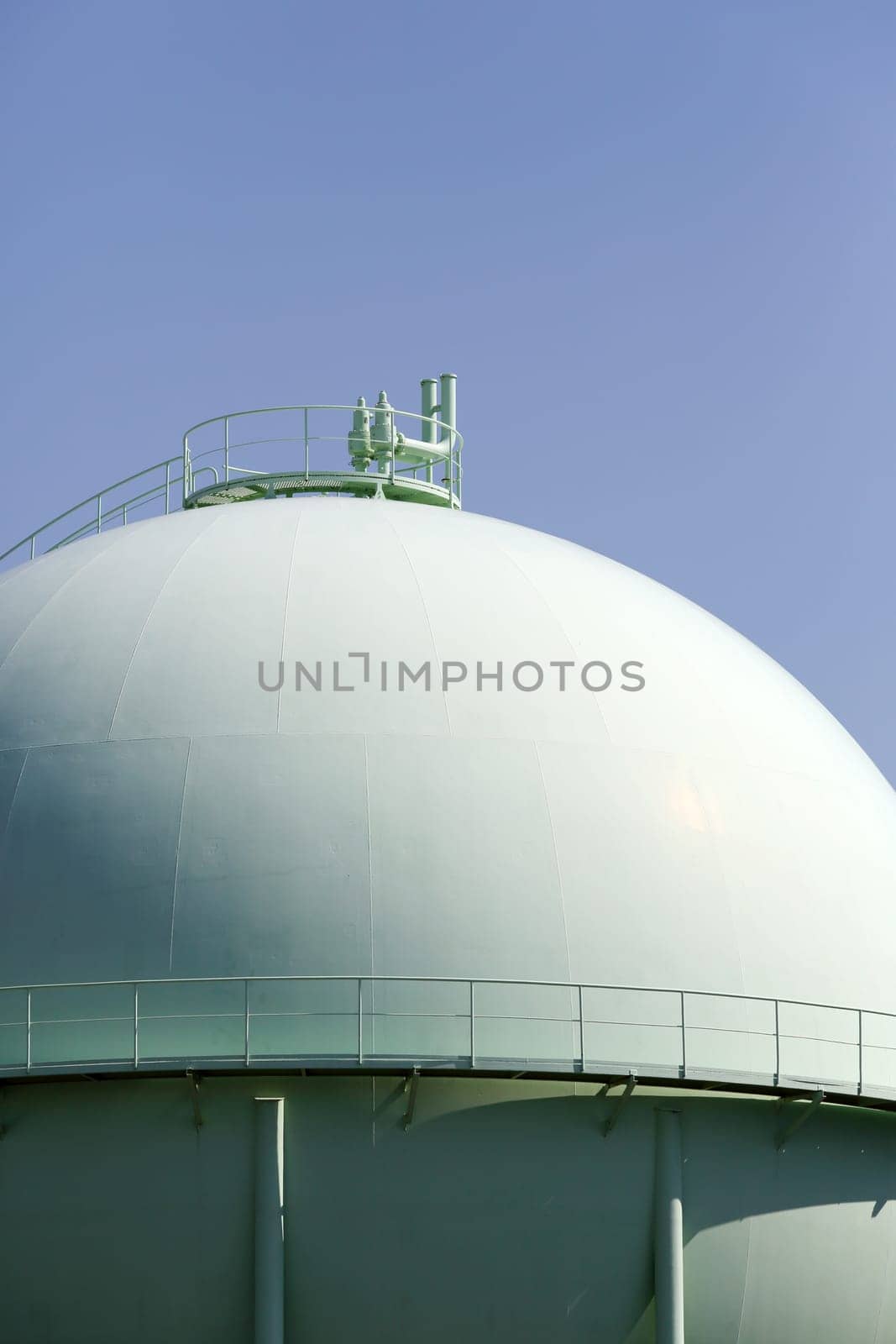 Storage tank