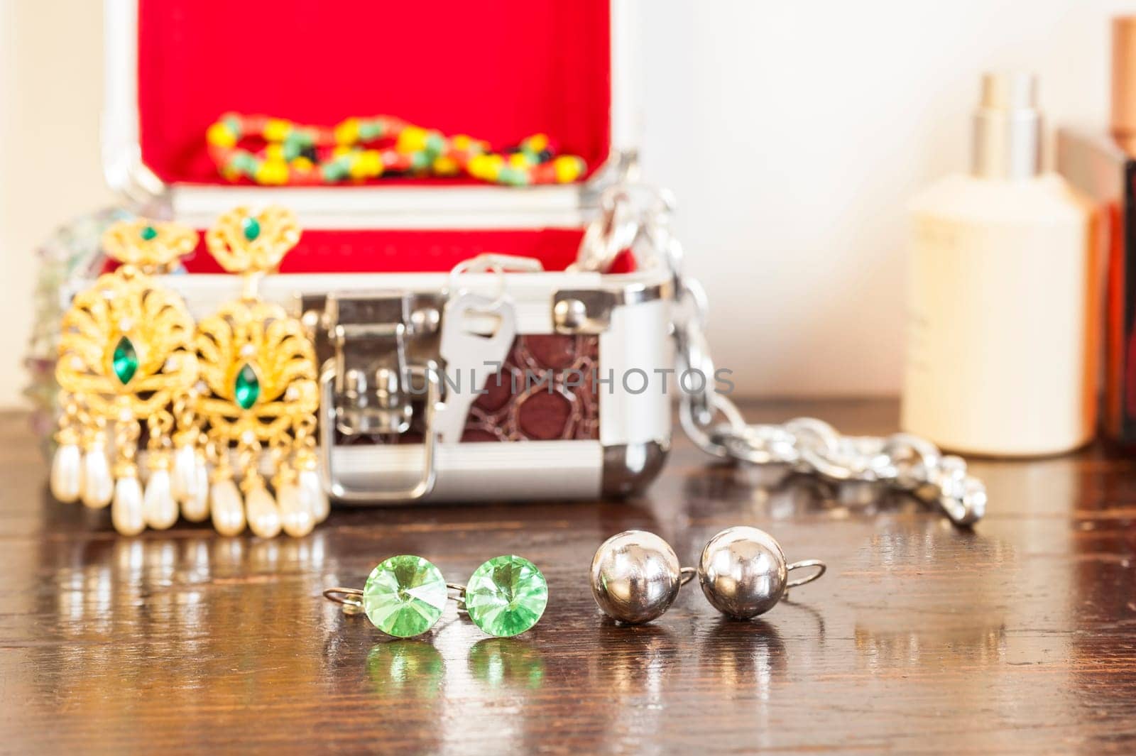 Costume jewelry. Earrings, necklaces, bracelets. Accessories for women