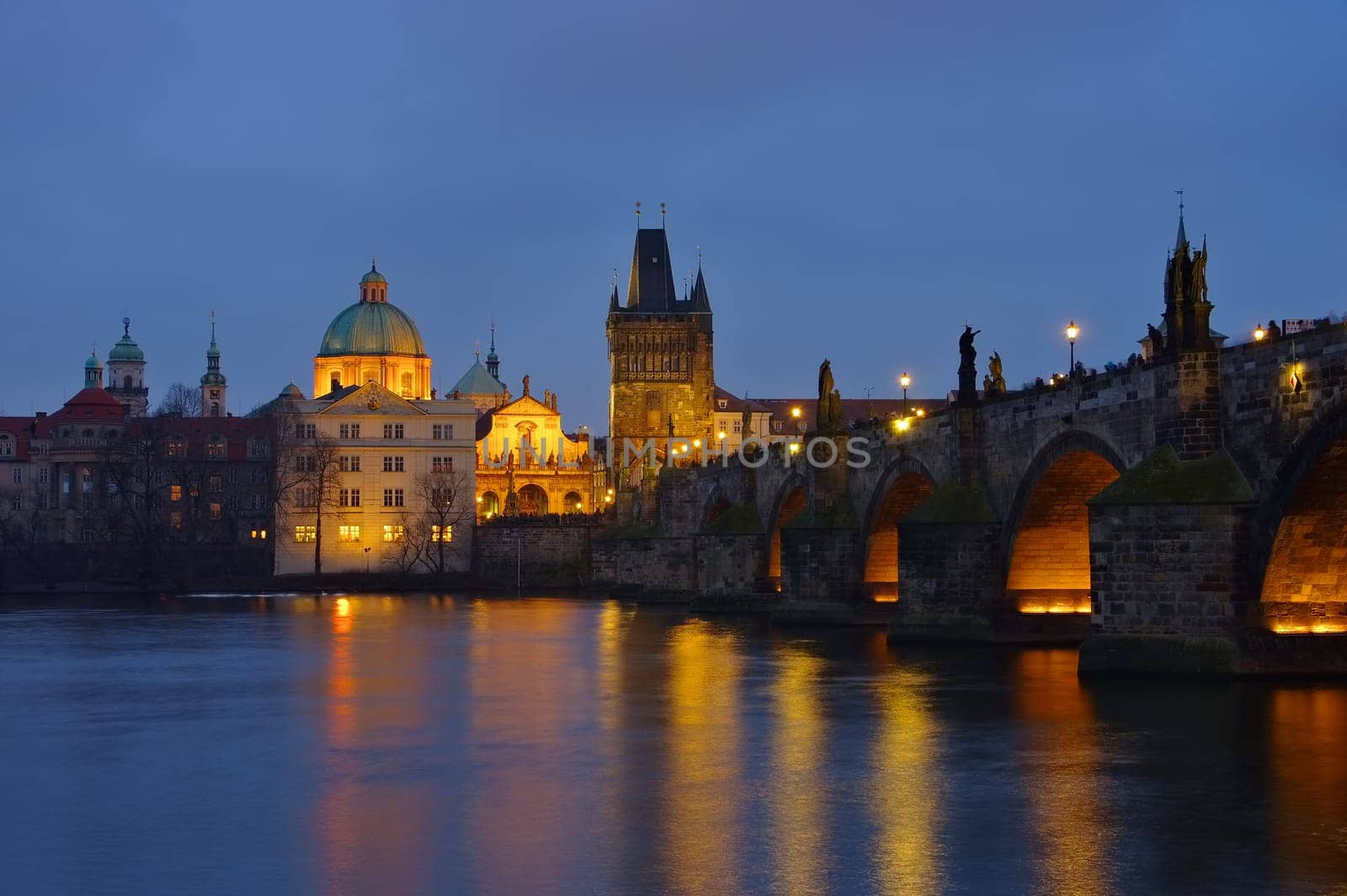 Prague,the Karlsbruecke at night - Prague,the Charles Bridge by night