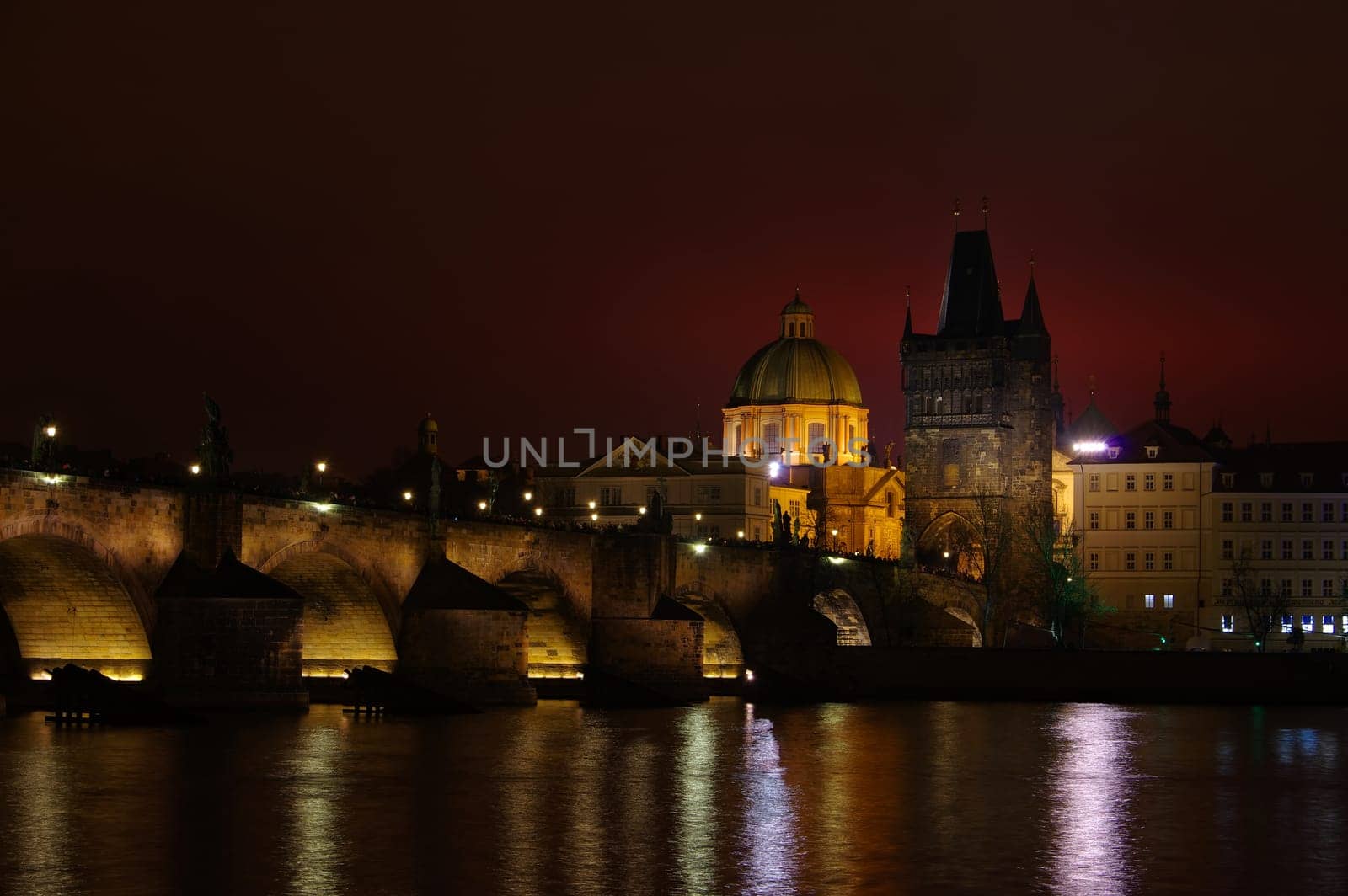 Prague,the Karlsbruecke at night - Prague,the Charles Bridge by night