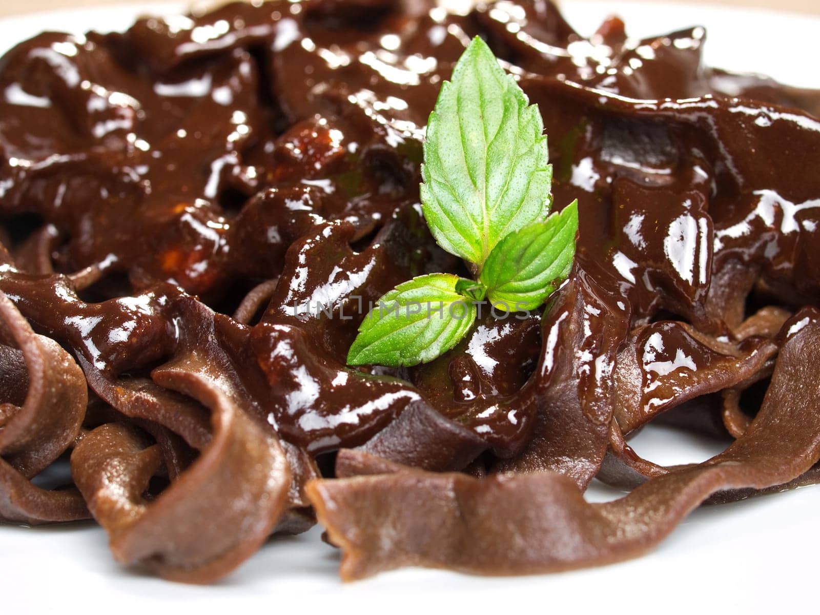 Chocolate tagliatelle