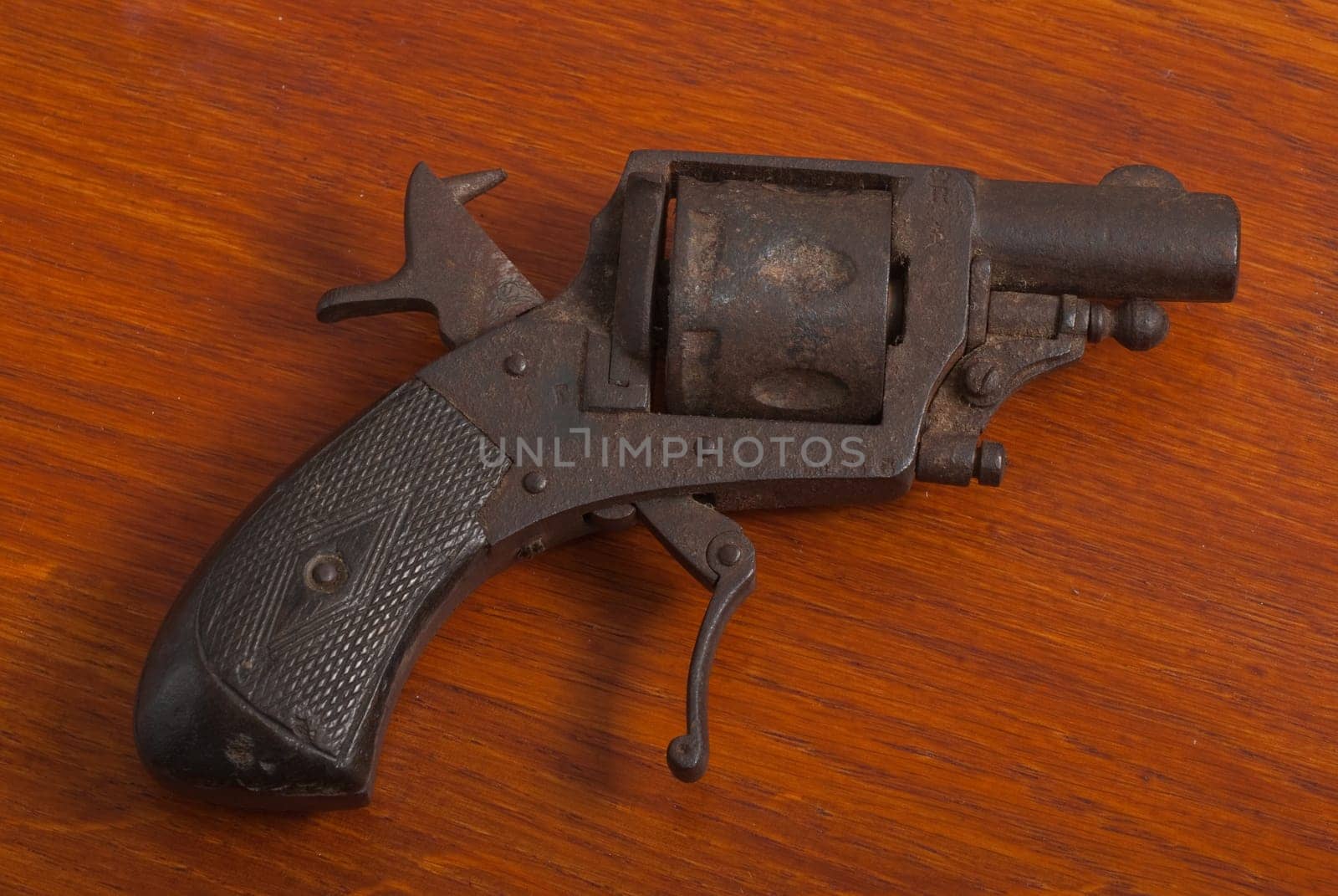 Rusty vintage French .25 revolver