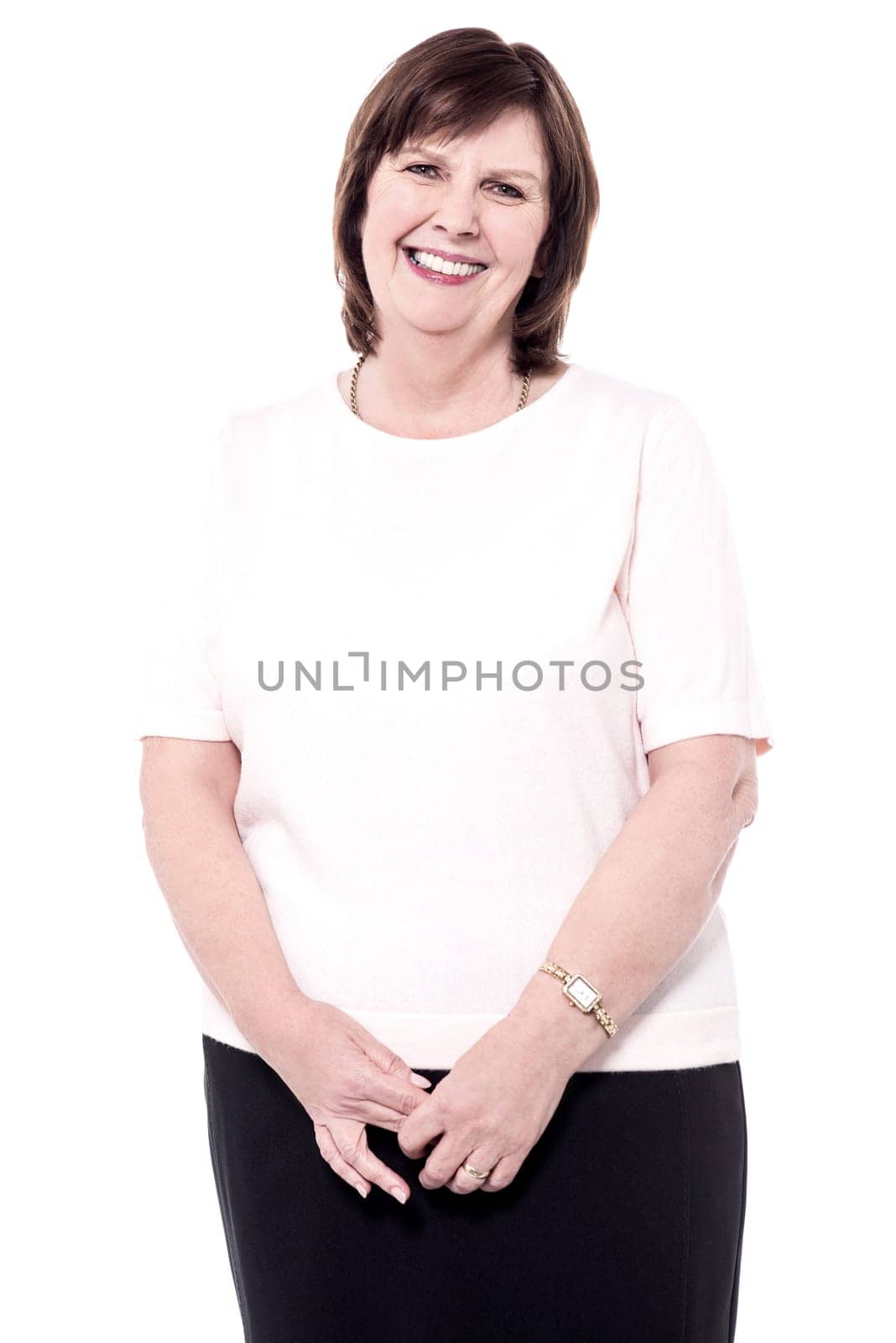 Beautiful mature woman posing to the camera