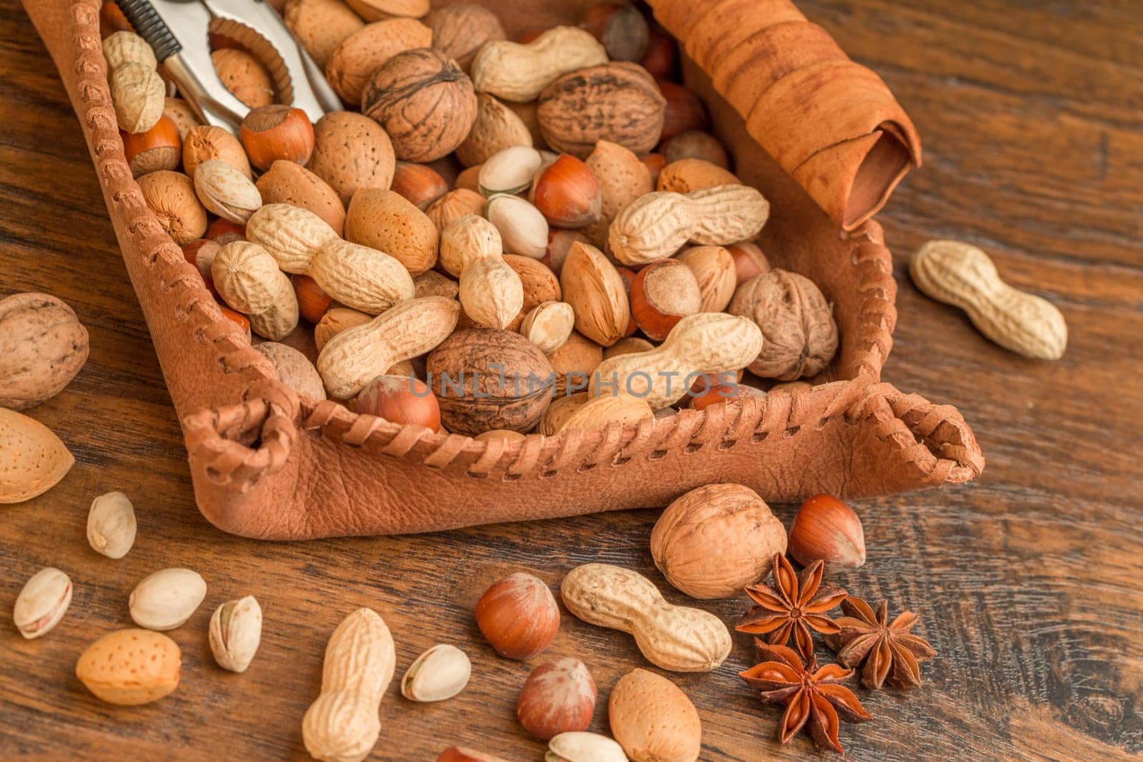 Nut
