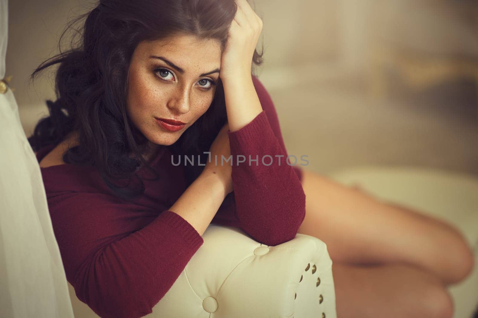 natural,pretty woman with sensual charisma