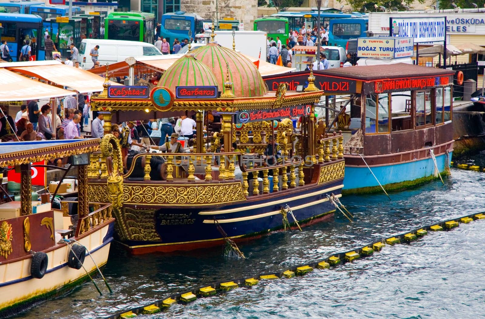 ISTANBUL, TURKEY - SEPT 2009