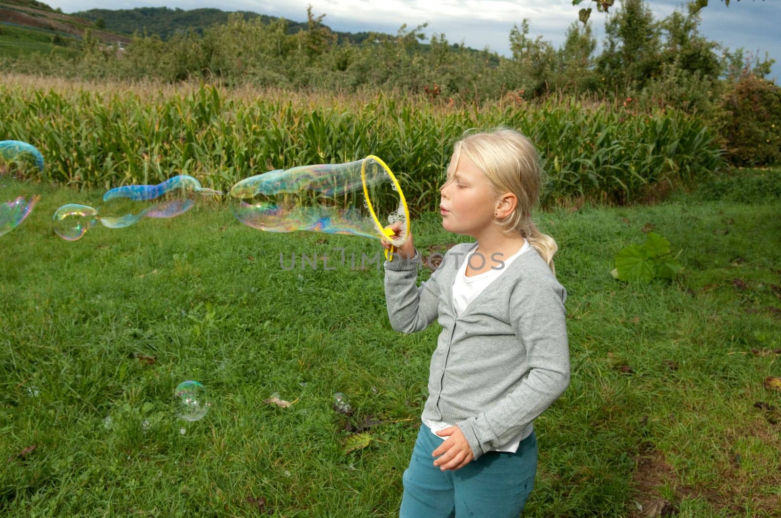 Maedchen, Seifenblasen