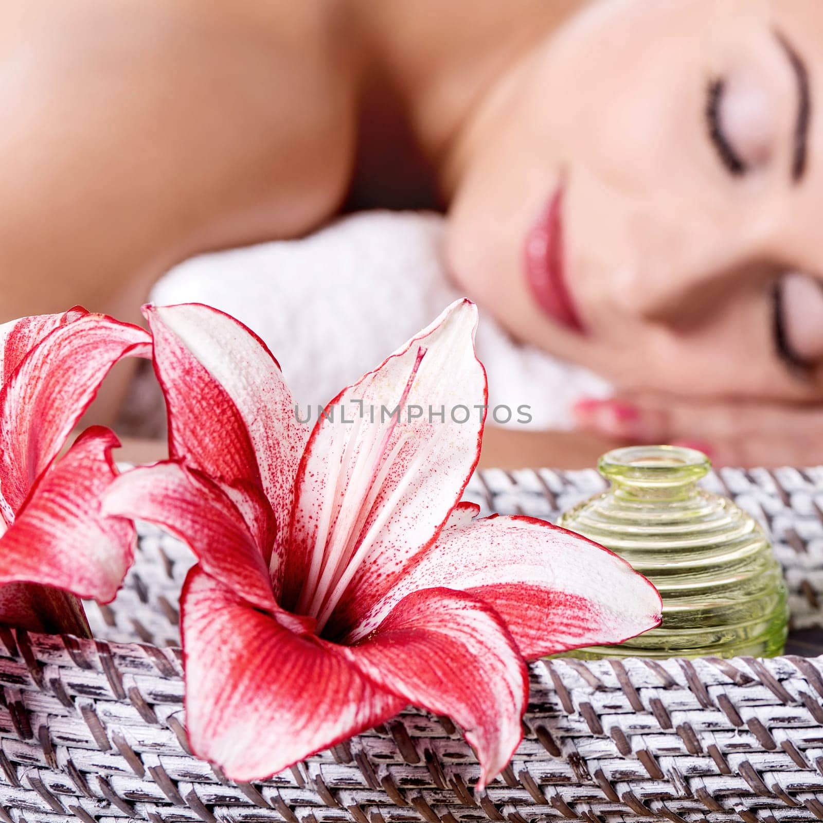 Beautiful and healthy woman in spa salon