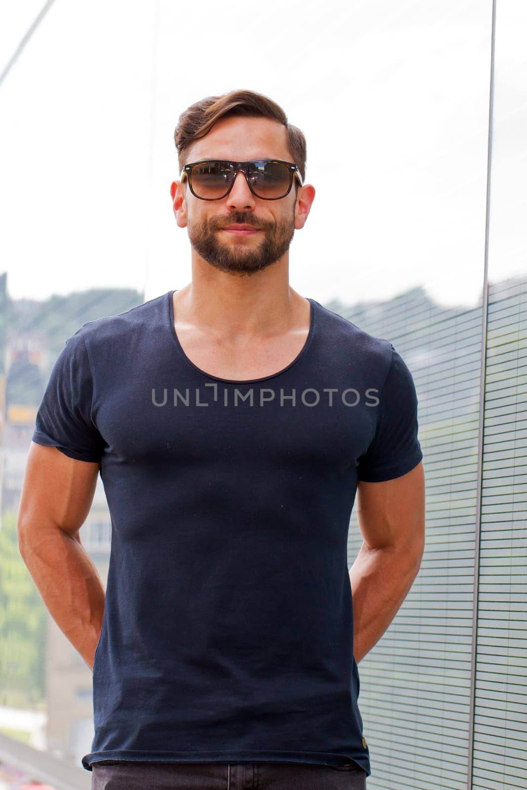 Young,sporty man with sunglasses
