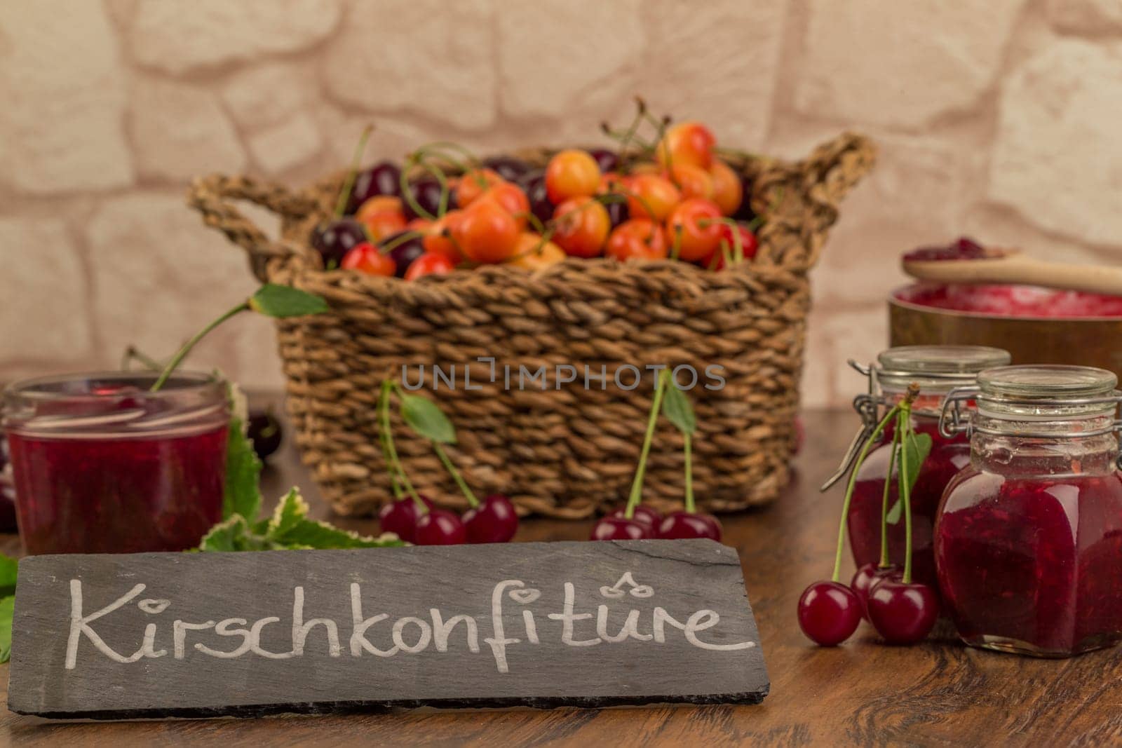 Cook cherry jam