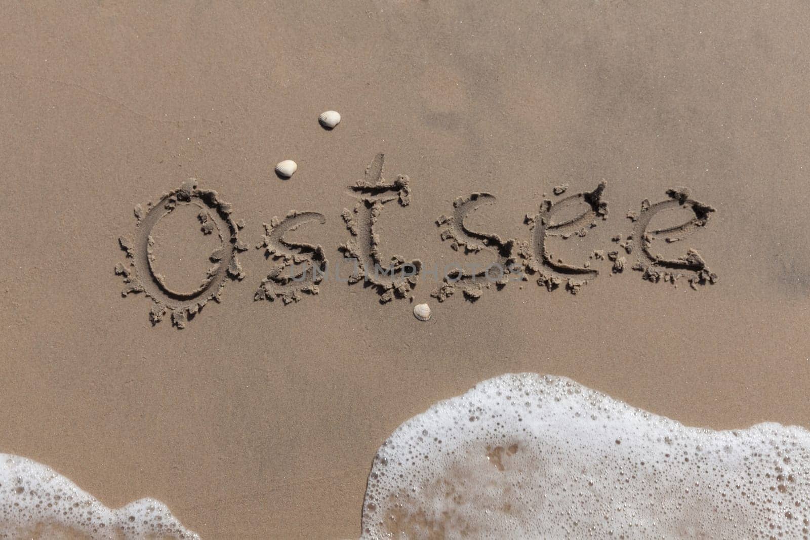 Traces in the sand