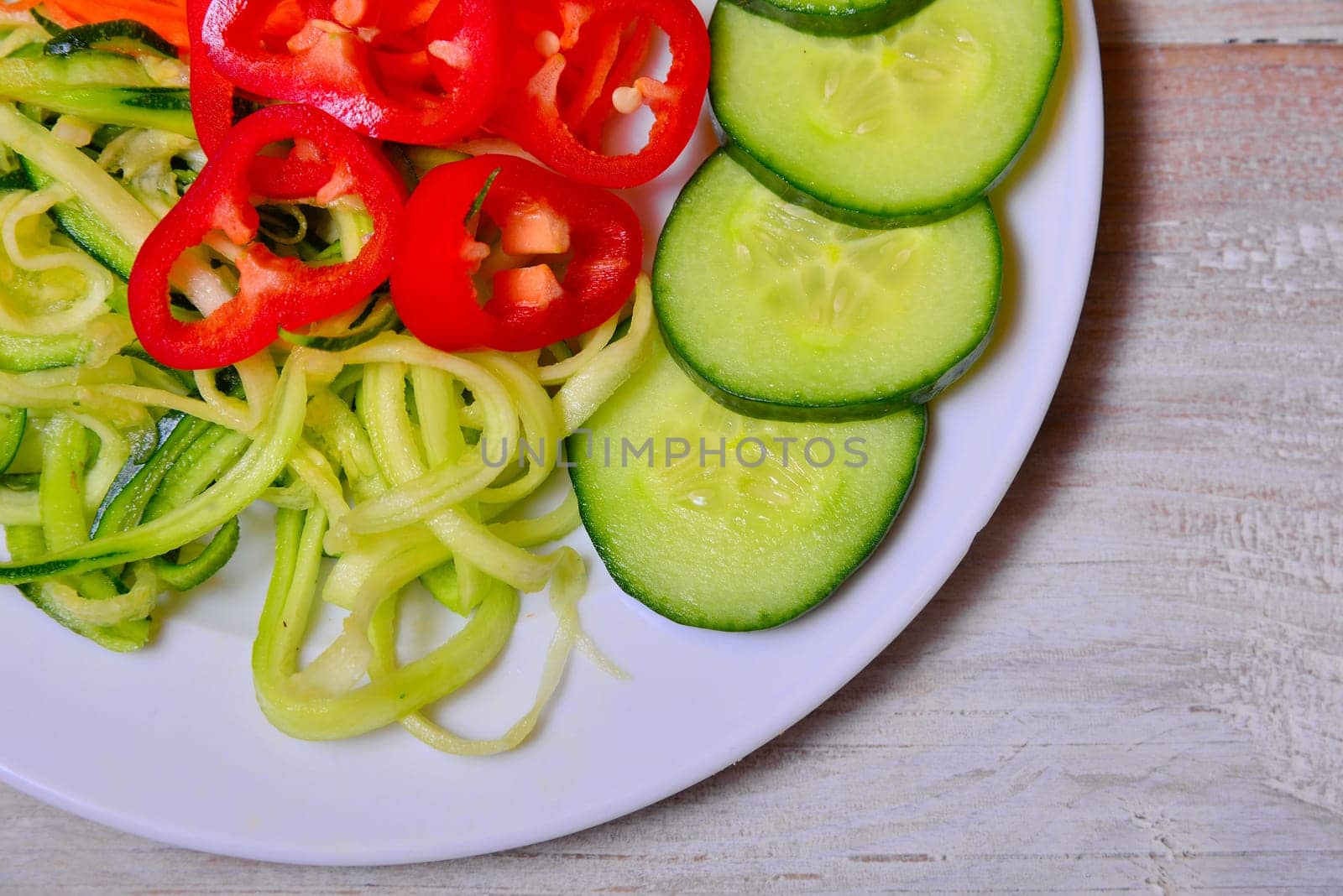 Vegetable pagetti Zuccini Lowcarb on a plate