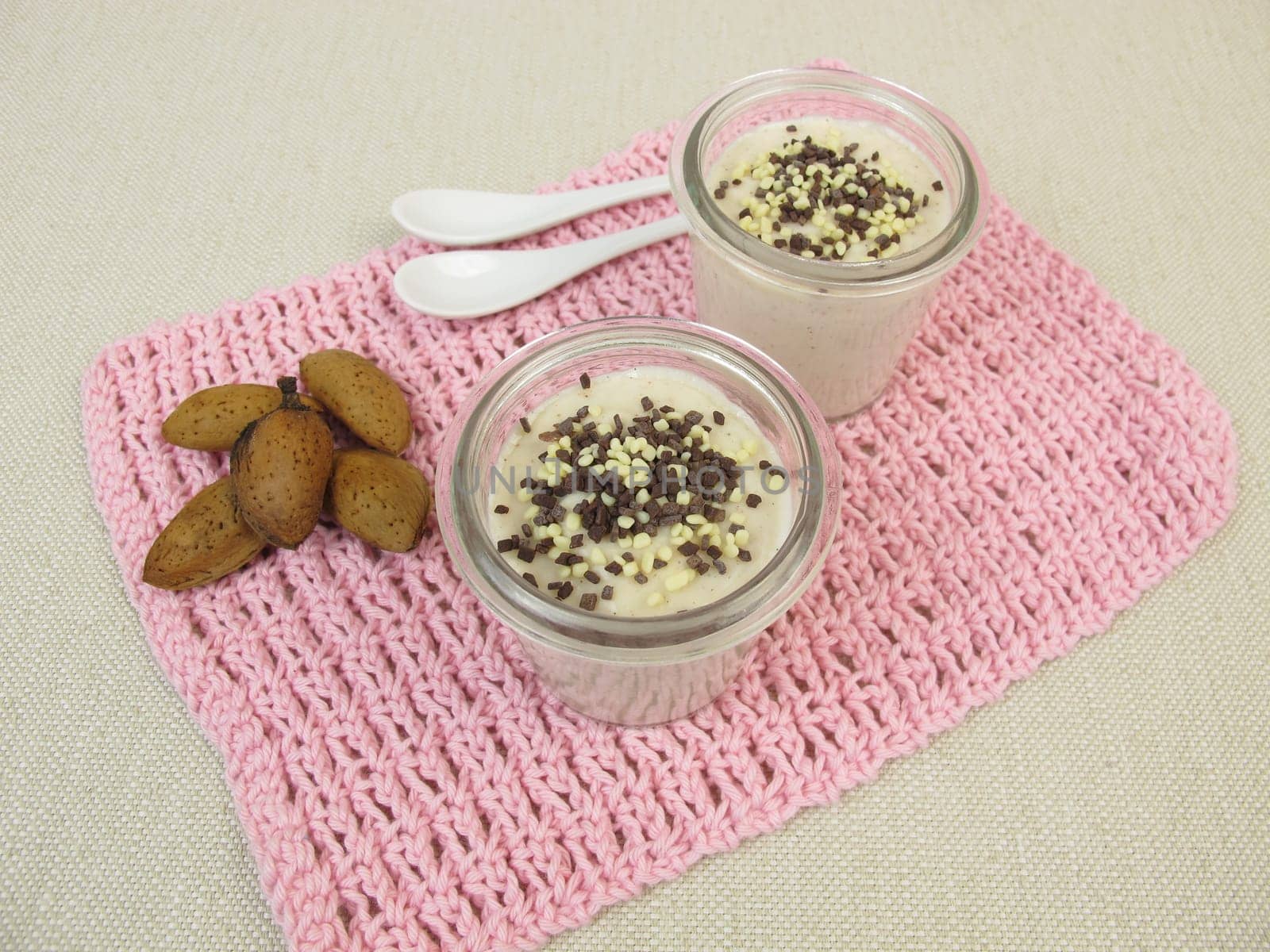 Almond milk pudding with chocolate