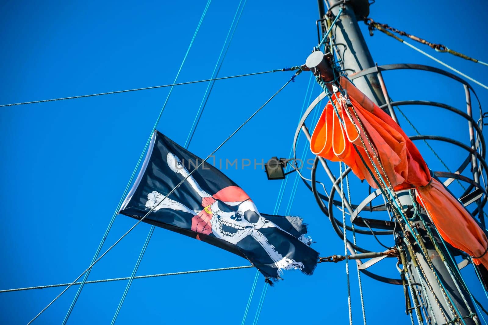 pirate flag on sailing ship.