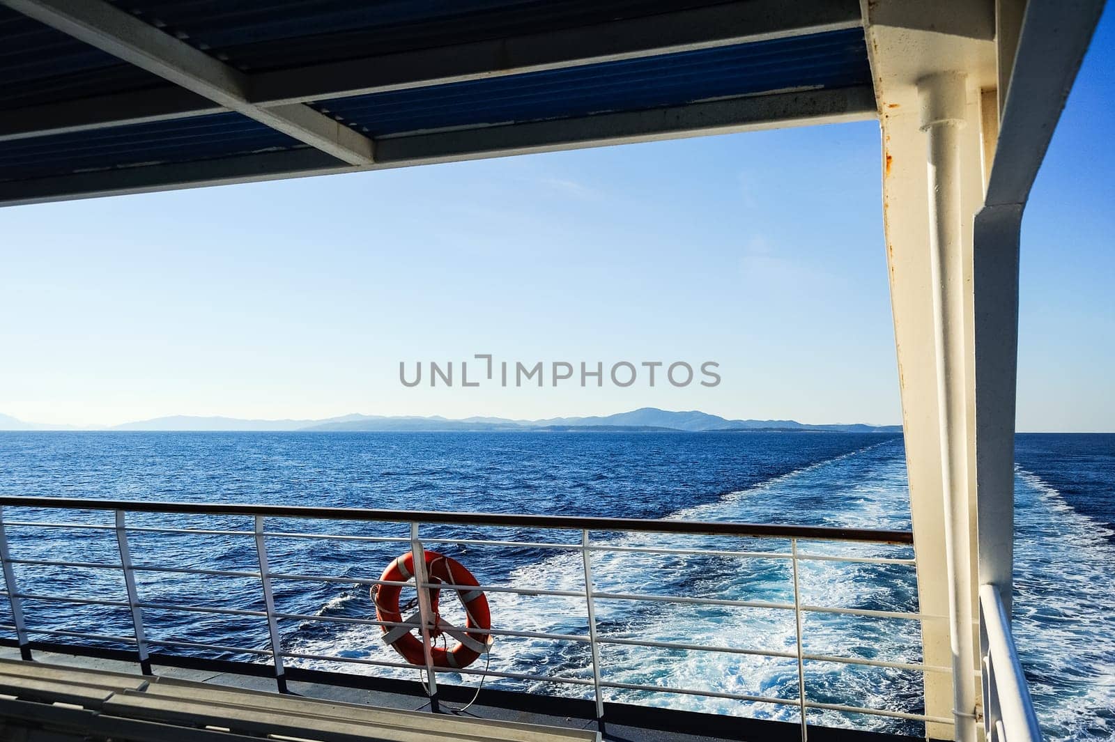 Kielwasser of a ferry