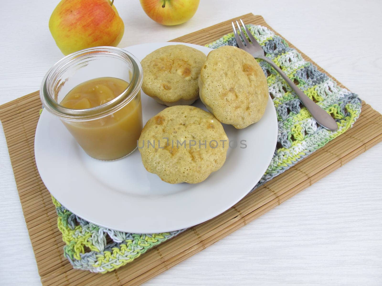 Pancakes Muffins with apple sauce