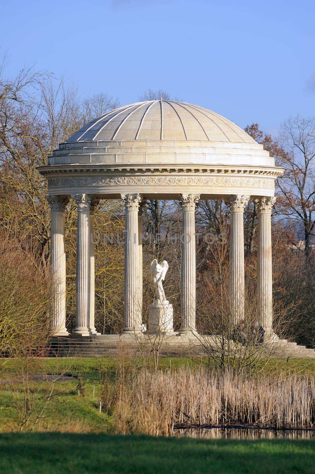 versailles temple of love with its center the statue of Cupidon