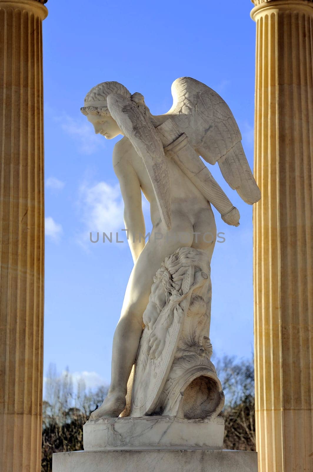versailles temple of love with its center the statue of Cupidon
