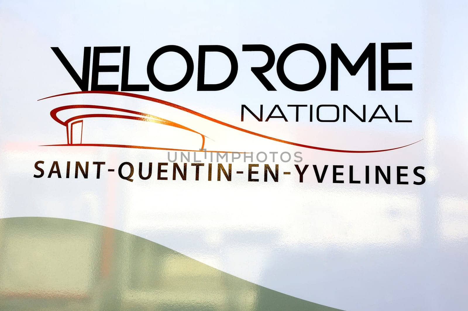 French velodrome Saint-Quentin-en-Yvelines, located in the department of Yvelines near Paris and has just been completed