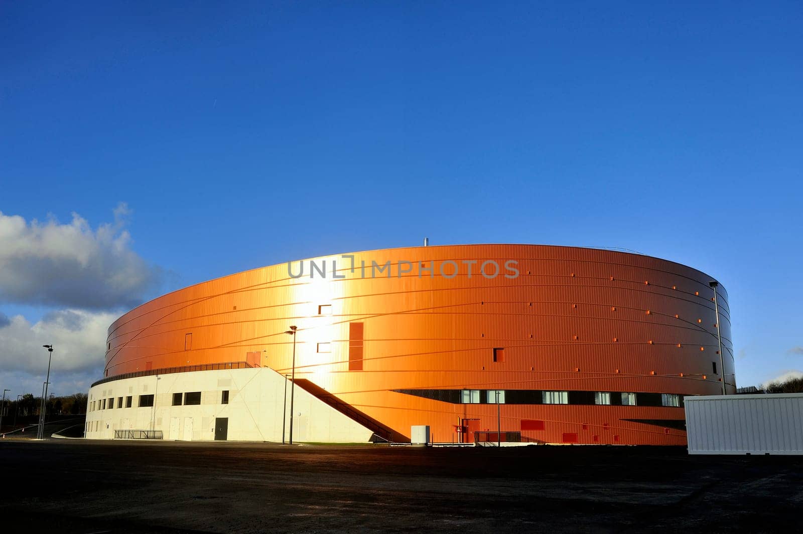 French velodrome Saint-Quentin-en-Yvelines, located in the department of Yvelines near Paris and has just been completed