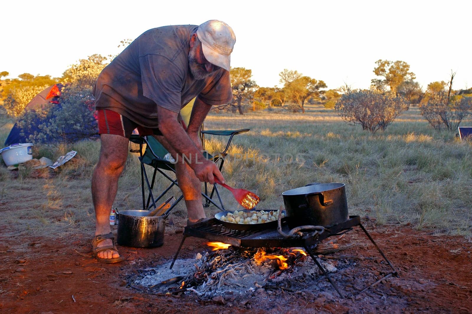 kitchen on the campfire in the Australian desert