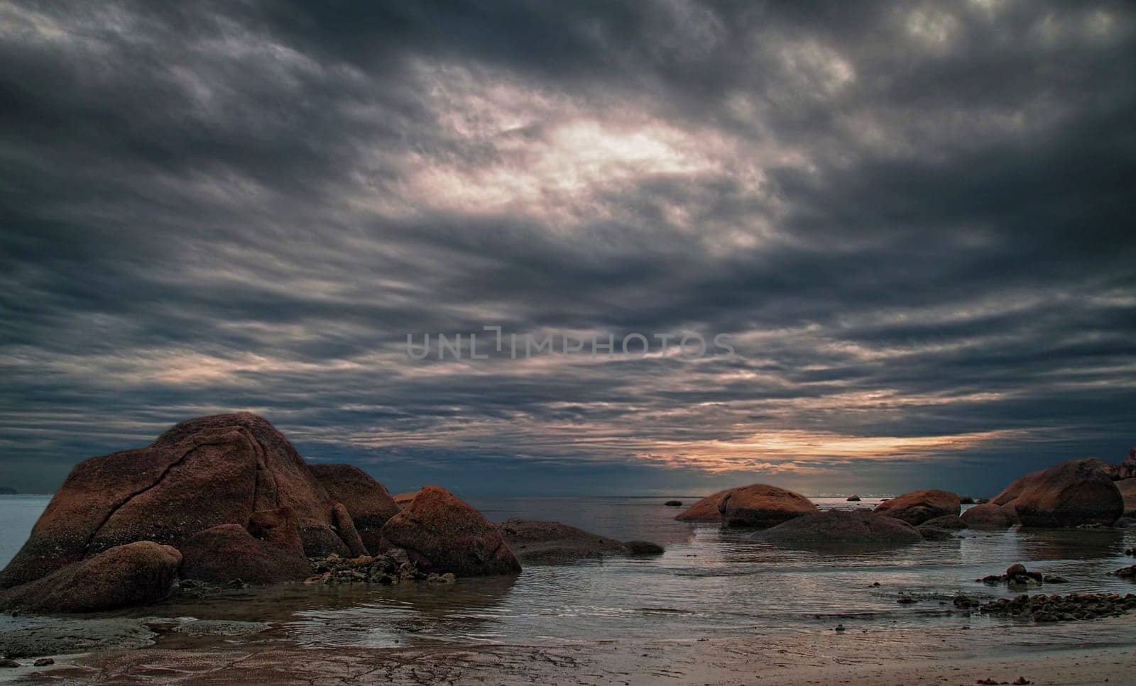 View at the beach of Thong Takian at sunrise