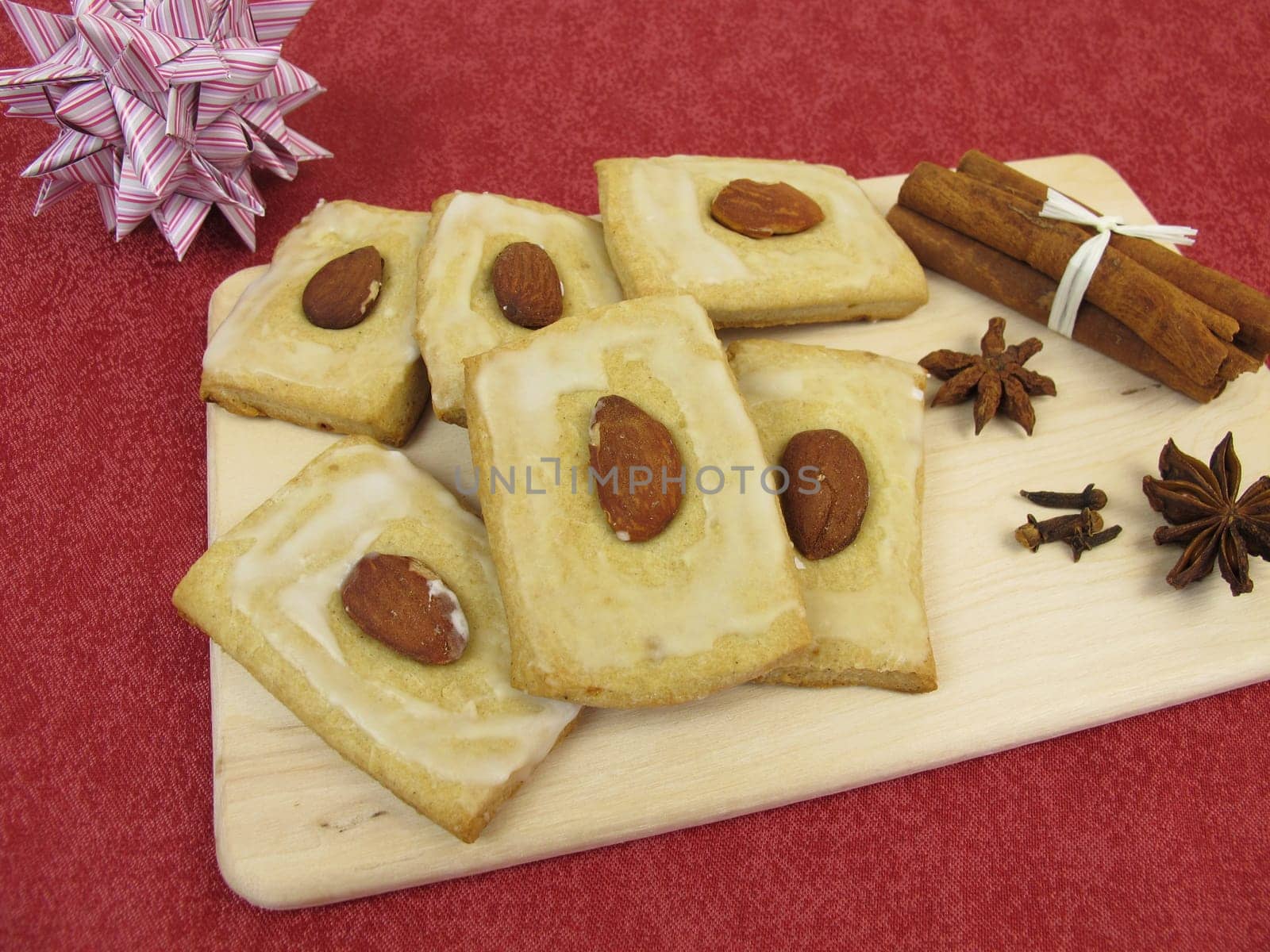 Gingerbread biscuits with icing and almond