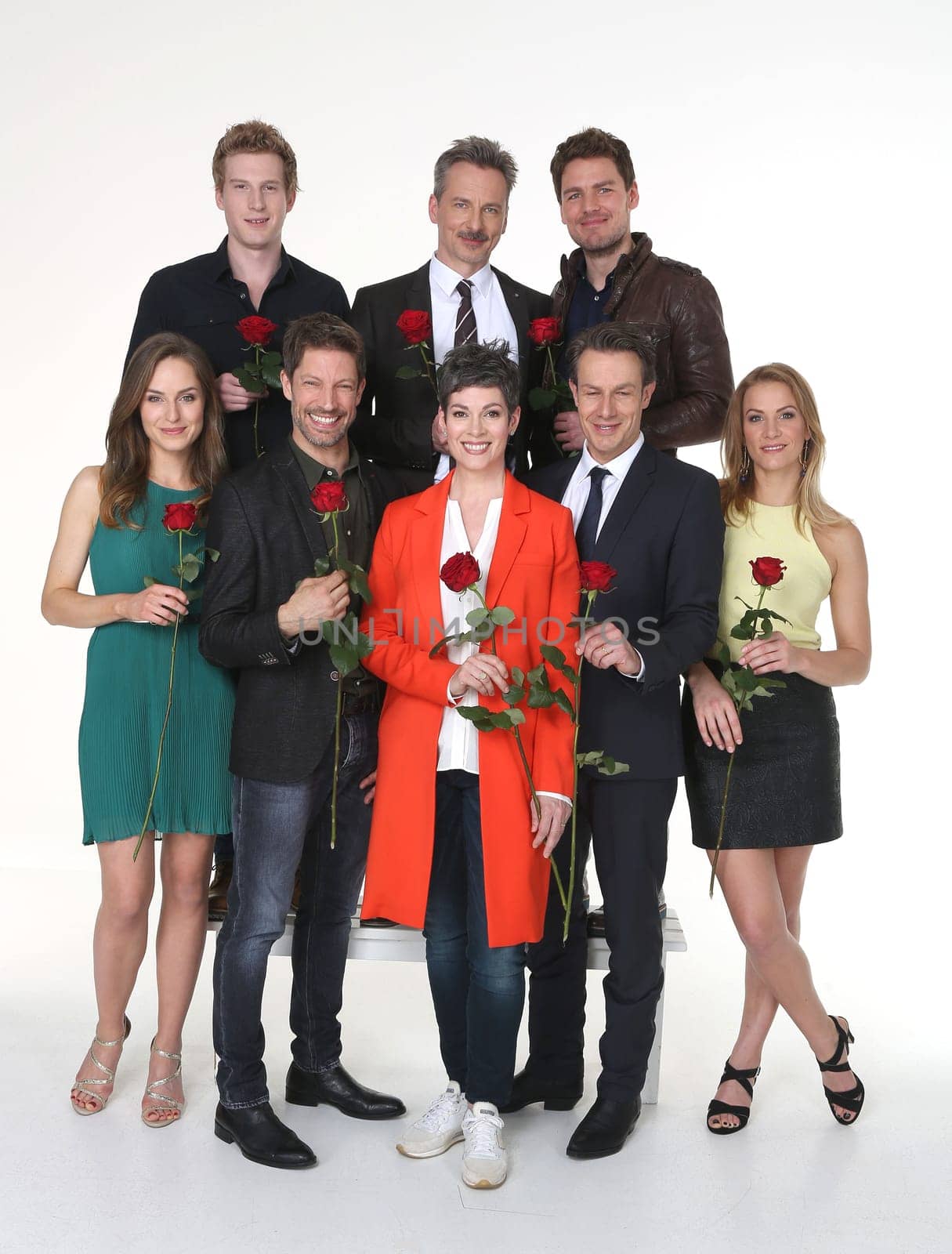Laura Preiss ,Mickey Hardt ,Constantin Luecke ,Urs Remond ,Felix Everding,Cheryl Shepard ,David C. Bunners ,Hedi Honert ,. ARD-Telenovela " Red Roses "" Photocall at the Briese Studio Hamburg on 18.04.2016"