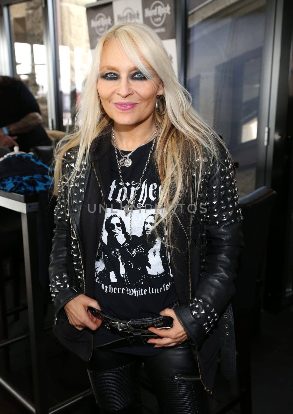 Doro Pesch presented her new video for the single Love is Gone To Hell at the Hard Rock Cafe Hamburg ,22.03.2016