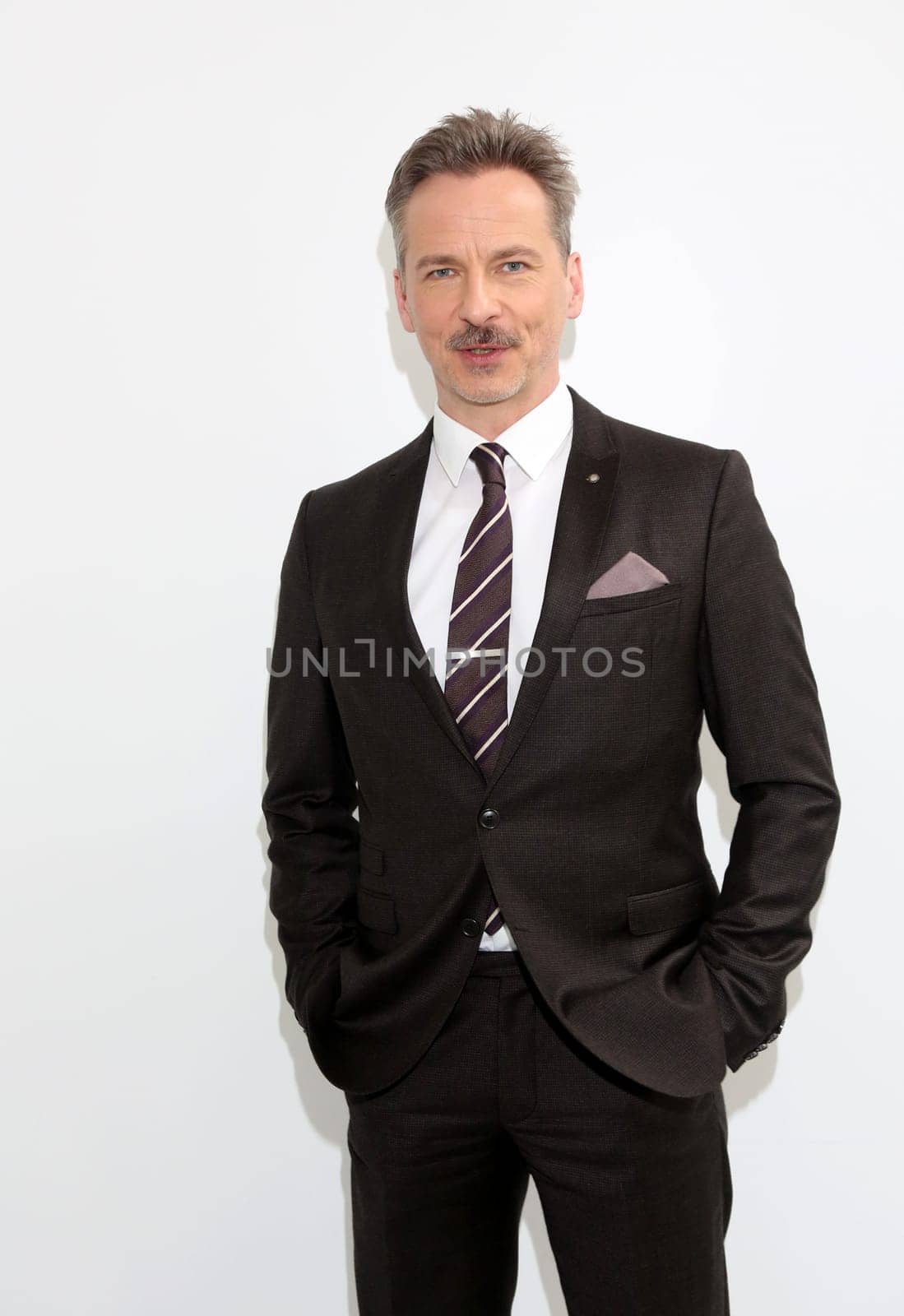 David C. Bunners .. ARD-Telenovela " Red Roses "" Photocall at the Briese Studio Hamburg on 18.04.2016"
