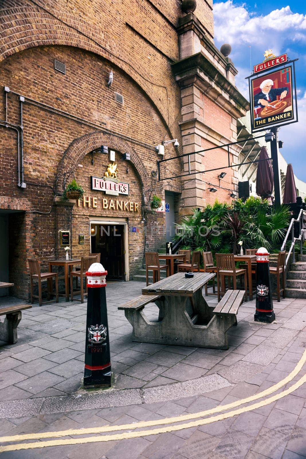 LONDON, UK - APRIL 04 2015
