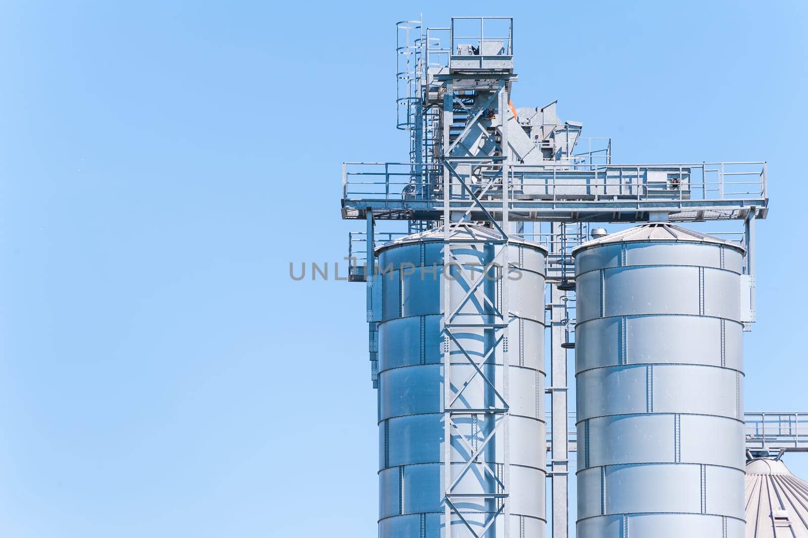Storage facility cereals and production of biogas  silos and drying towers