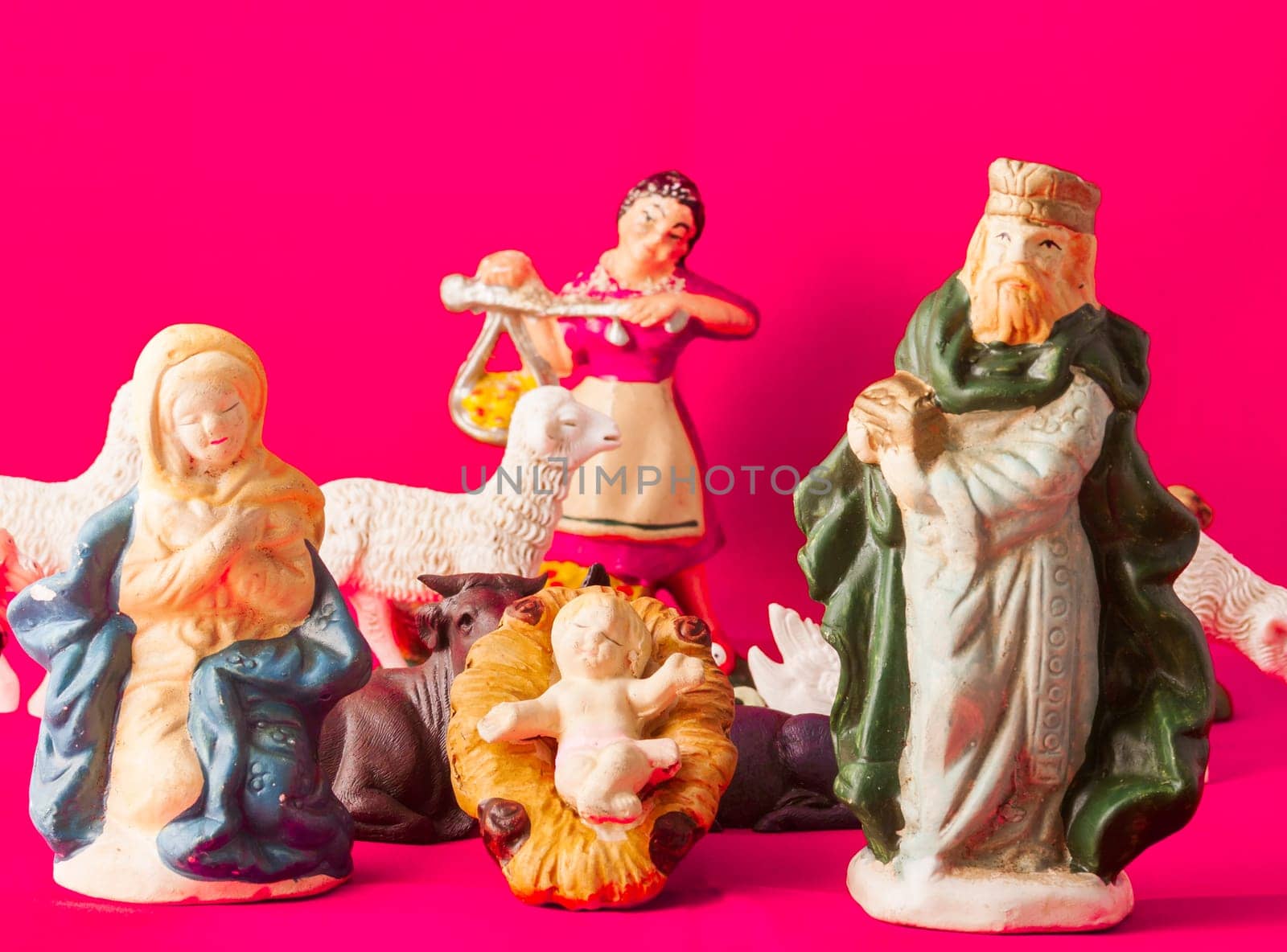 Holy Single parent, antique nativity scene figures