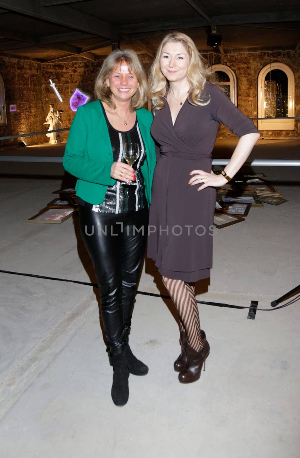 Anja Glathe and Sandra Quadflieg at the Mia Florentine Weiss Exhibition in Hamburg