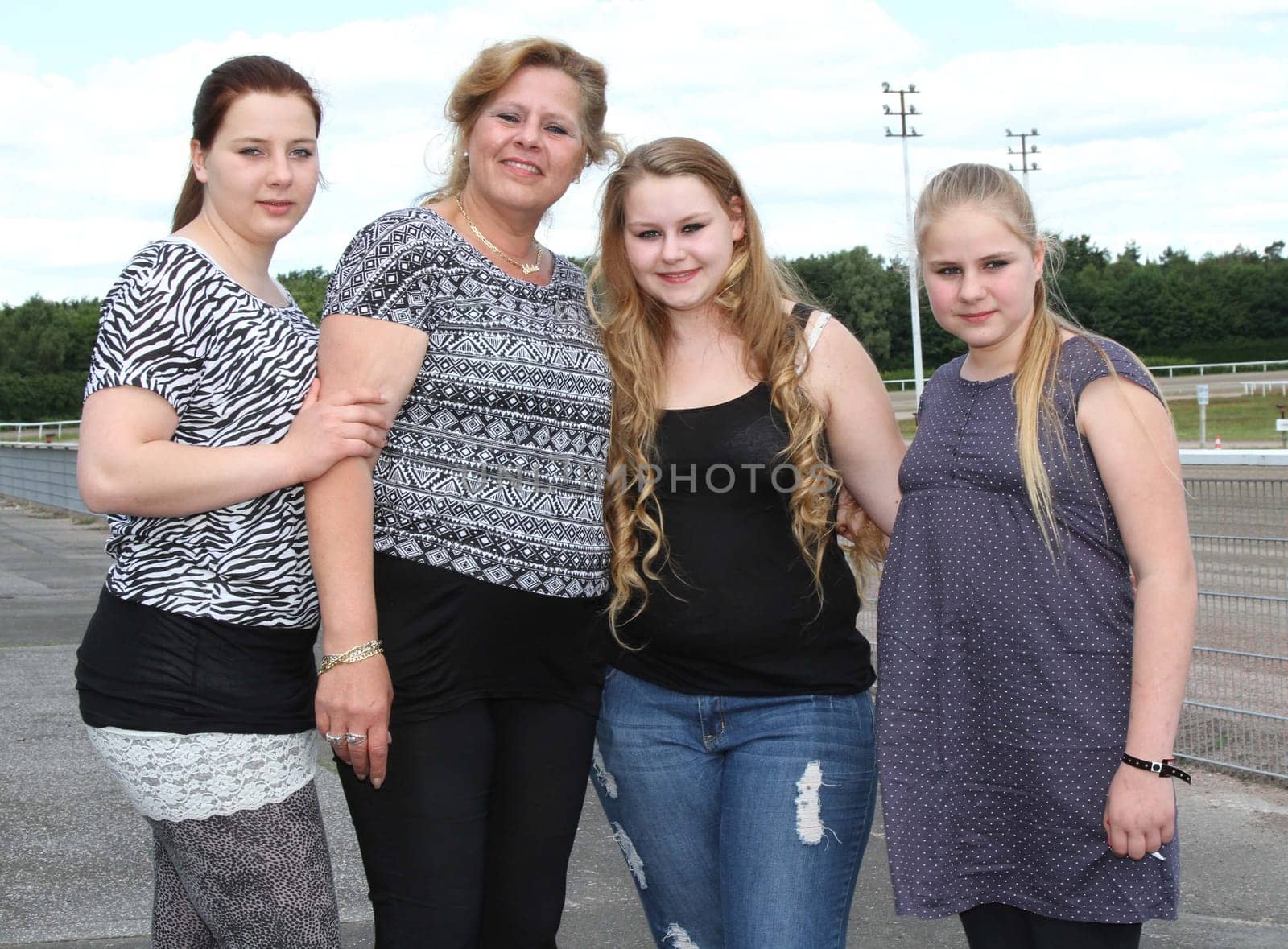 the Wollny family ,picture race day at the Trabrennbahn Hamburg with celebrities