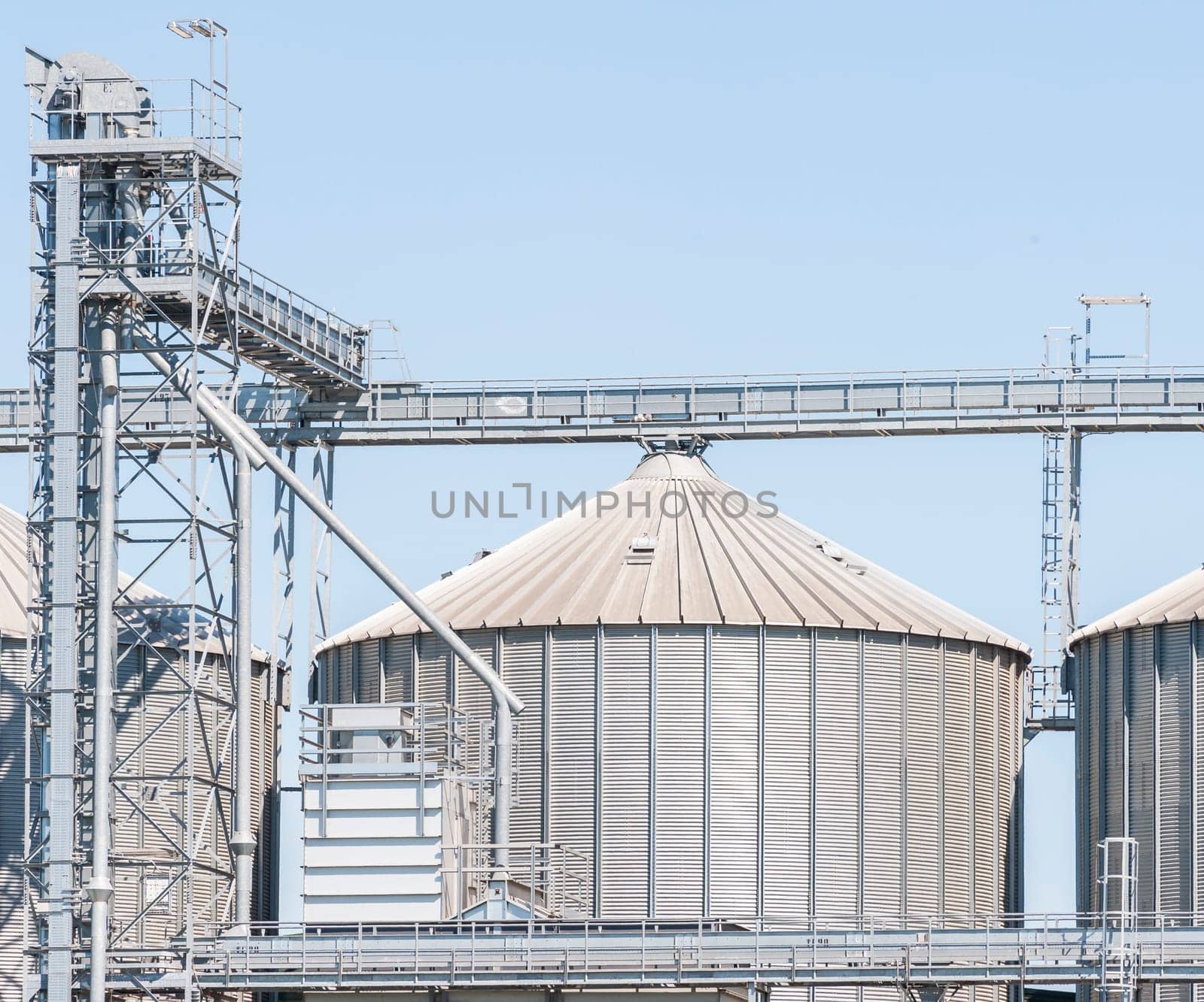 Storage facility cereals and production of biogas  silos and drying towers