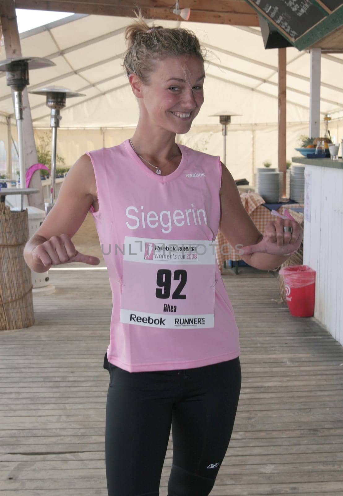 Reebook Women's Run 2008 in Hamburg - Start und Ziel war der Beach Club del Mar .Foto: Rhea Harder