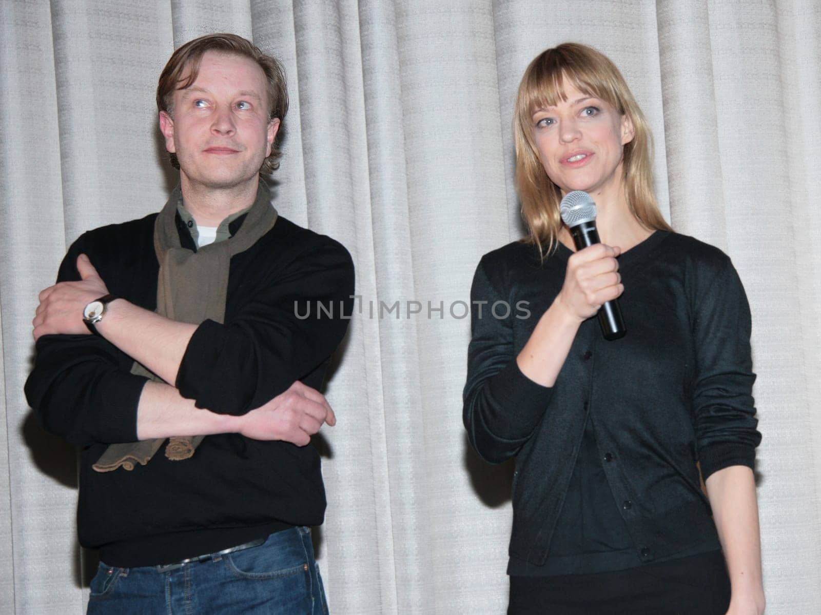 heike makatsch and kai wessel (director) of the filmforführung von hilde im cinemaxx hamburg