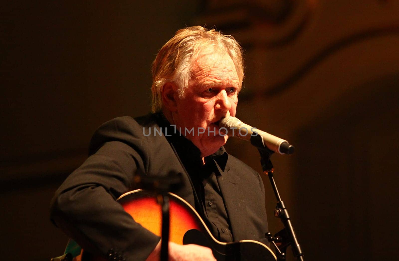 Gunter Gabriel live concert in the Laeiszhalle Hamburg where Gunter Gabriel performed his current album "Sohn aus dem Volk"""