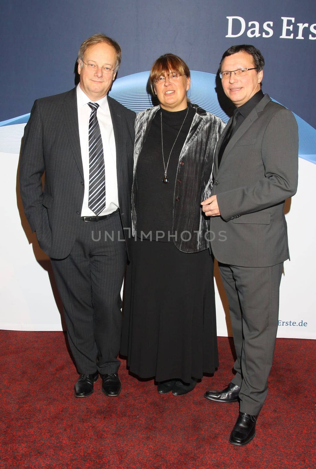 Presentation of the Christmas episode (Christmas under palm trees) of the more successful series Um Himmels Willen / Hansjoerg Fueting,Jana Brandt,Volker Herres