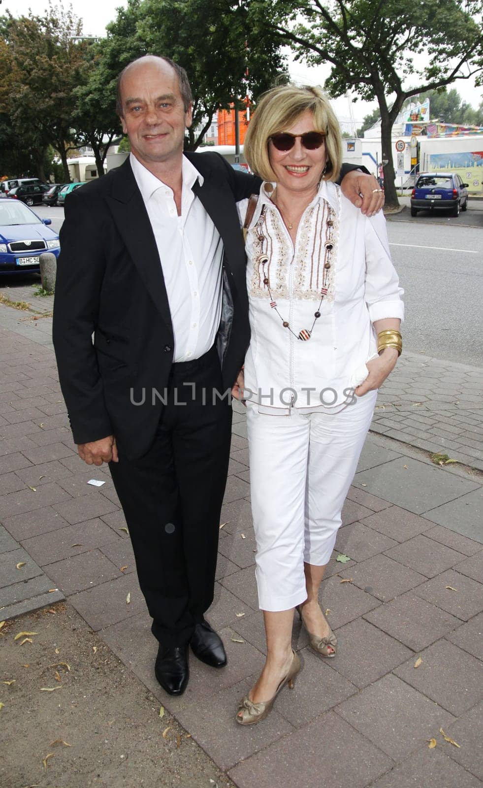 Csd Opening Gala in den Fliegenden Bauten hamburg am 31.07.2010/  Corny Littmann und Mary Roos