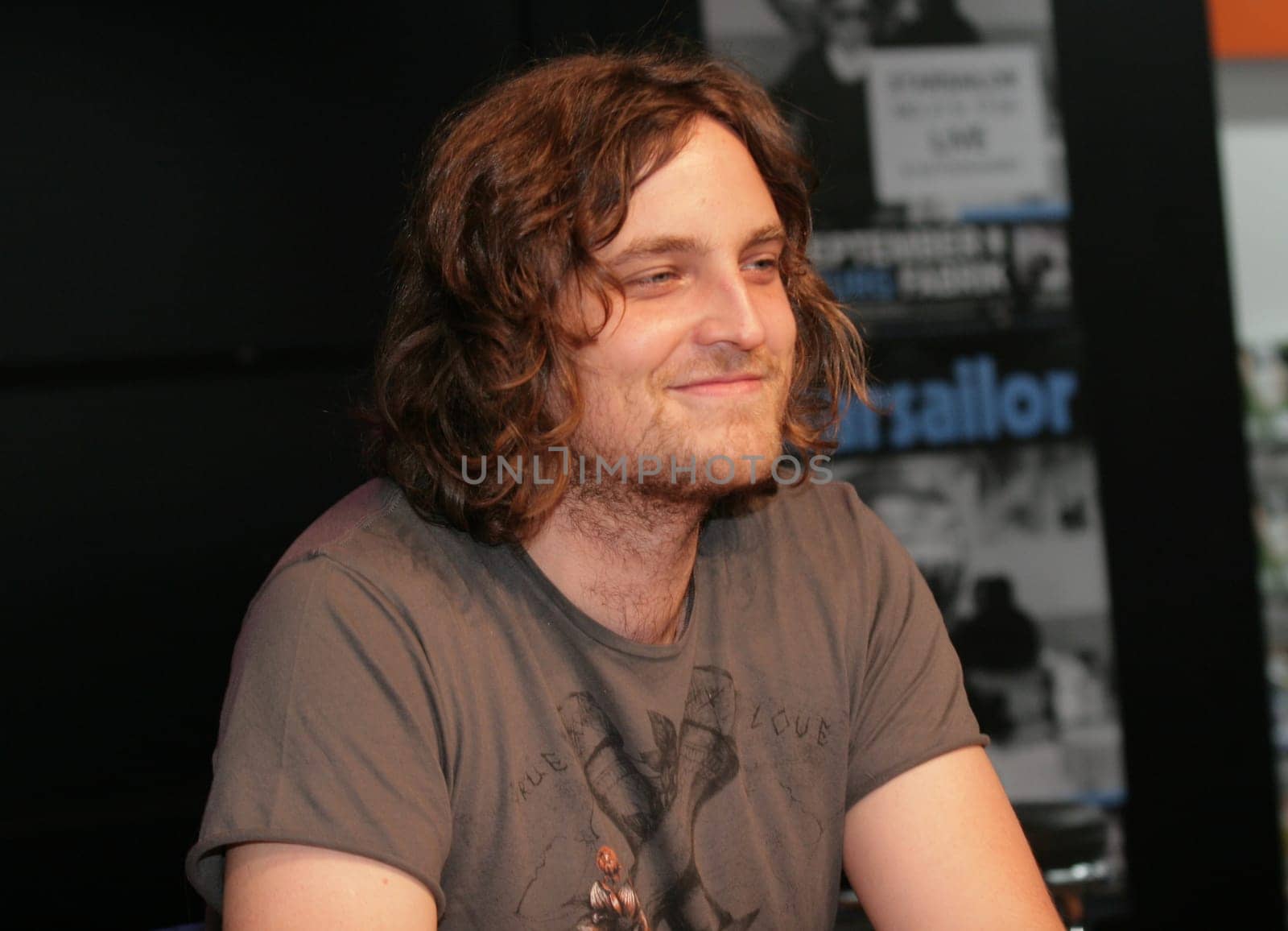 James Walsh from the band Starsailor live at Saturn - Moenkebergstrasse in Hamburg