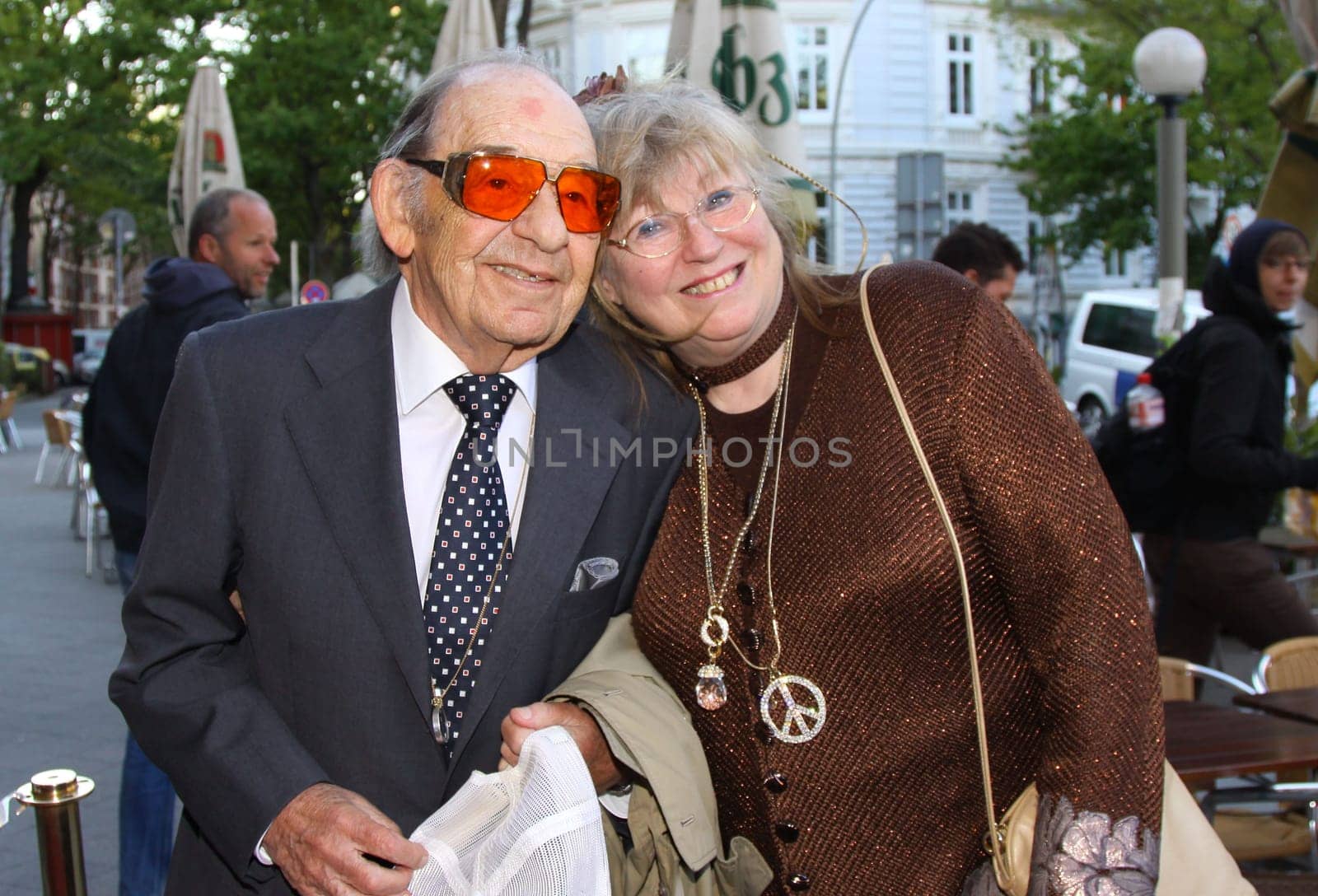 Premiere "Schenk mir Dein Herz"",Abaton Kino,Hamburg,02.05.2011 / Paul Kuhn with his wife Ute"